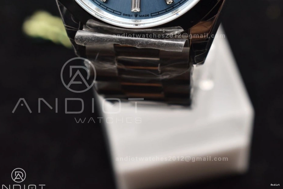 Gain A President DayDate 40 Crystal Bracelet 720 Unique On Dial Weight SS Blue Iced GSF 0709